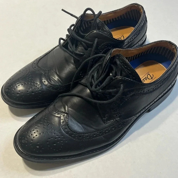 David Stone wing tip black lace up mens dress shoes. Used still look new Size 8 - Picture 3 of 13